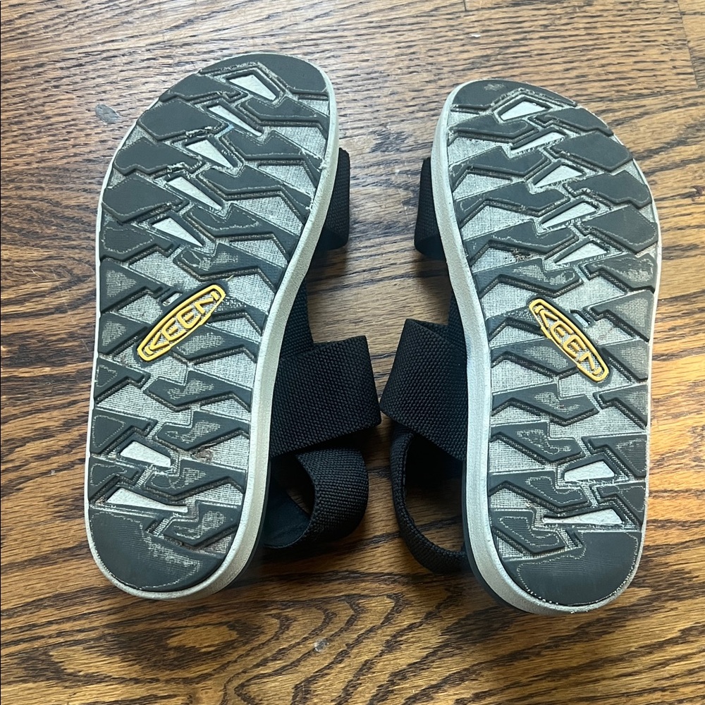 Good🎉 condition KEEN Elle backstrap sandal, size 8 - Picture 6 of 8